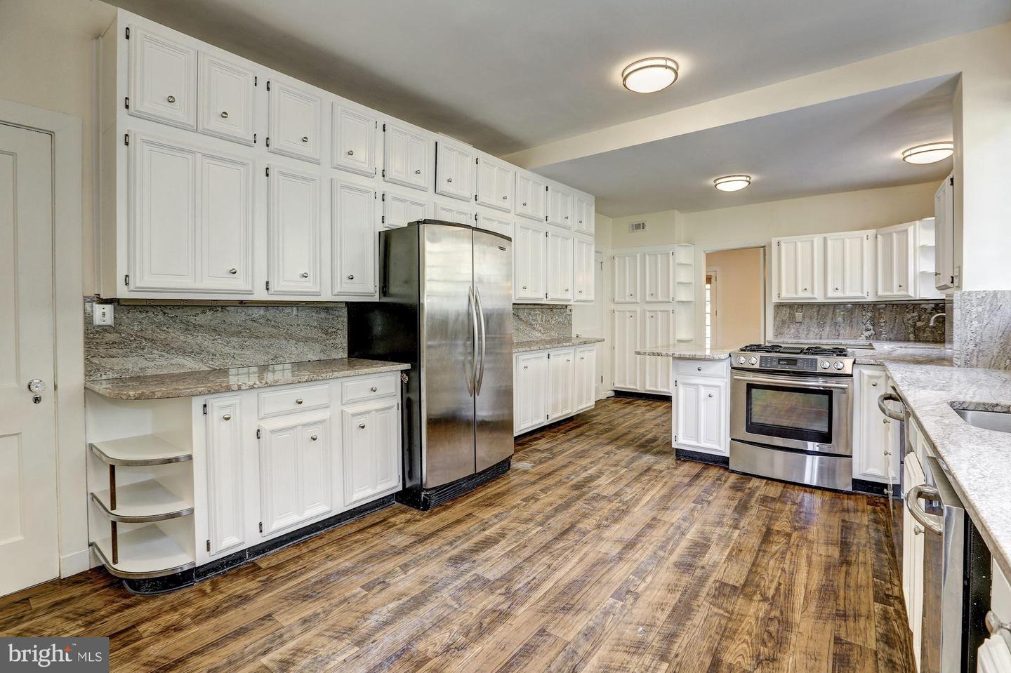 2701 32ND ST NW, WASHINGTON, District Of Columbia 20008, 5 Bedrooms Bedrooms, ,5 BathroomsBathrooms,Residential,For sale,2701 32ND ST NW,DCDC2051864 MLS # DCDC2051864