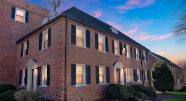 3805 V ST SE, WASHINGTON, District Of Columbia 20020, 2 Bedrooms Bedrooms, ,1 BathroomBathrooms,Residential,For sale,3805 V ST SE,DCDC2185192 MLS # DCDC2185192
