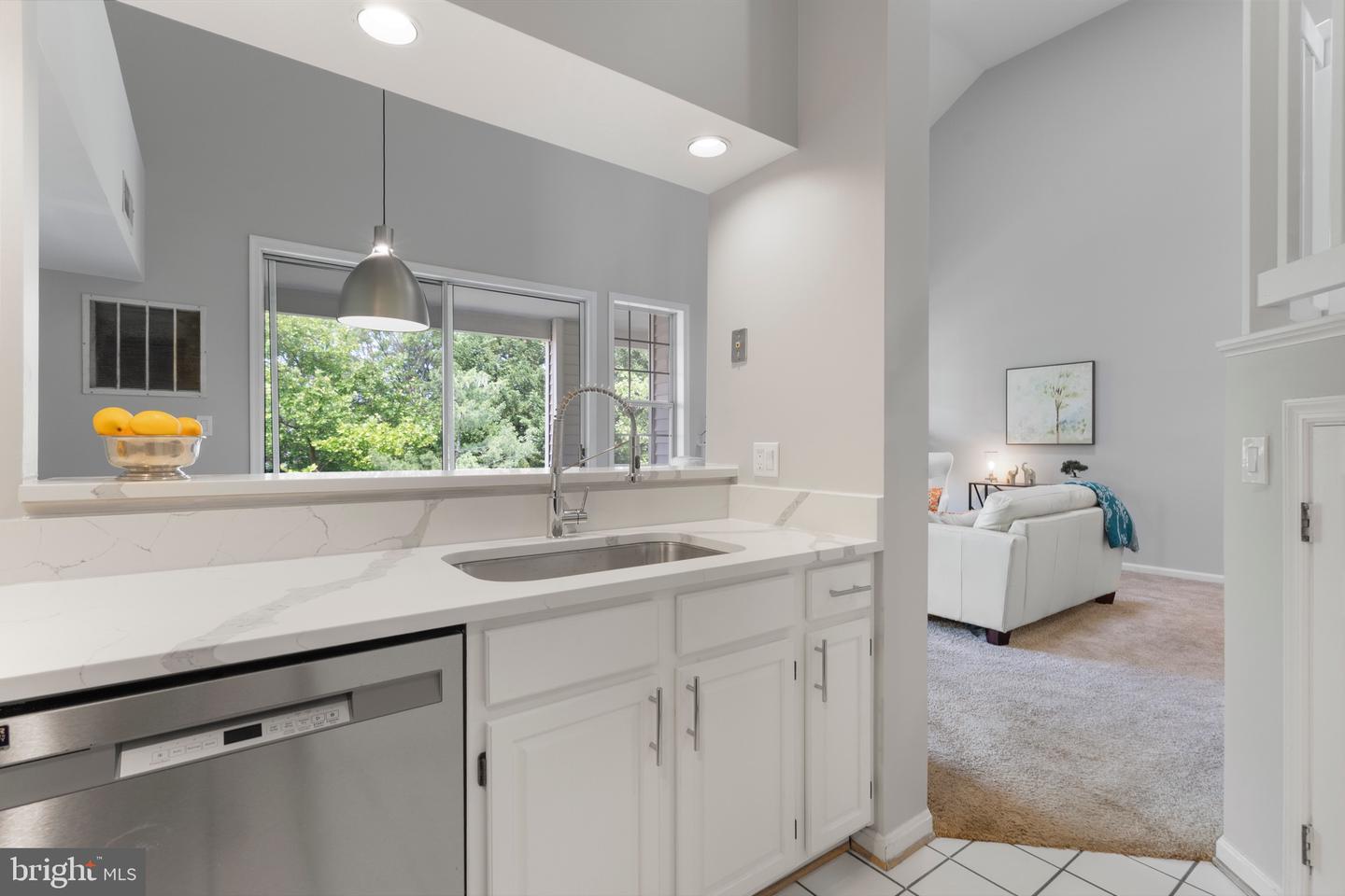7014 ELLINGHAM CIR #F, ALEXANDRIA, Virginia 22315, 2 Bedrooms Bedrooms, ,2 BathroomsBathrooms,Residential,For sale,7014 ELLINGHAM CIR #F,VAFX2223736 MLS # VAFX2223736