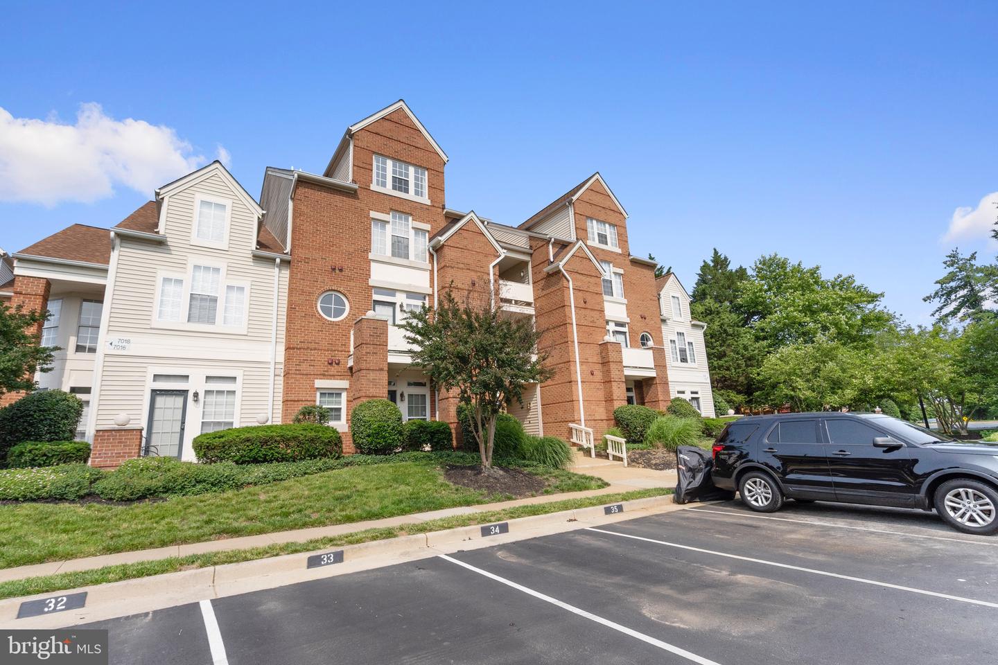 7014 ELLINGHAM CIR #F, ALEXANDRIA, Virginia 22315, 2 Bedrooms Bedrooms, ,2 BathroomsBathrooms,Residential,For sale,7014 ELLINGHAM CIR #F,VAFX2223736 MLS # VAFX2223736