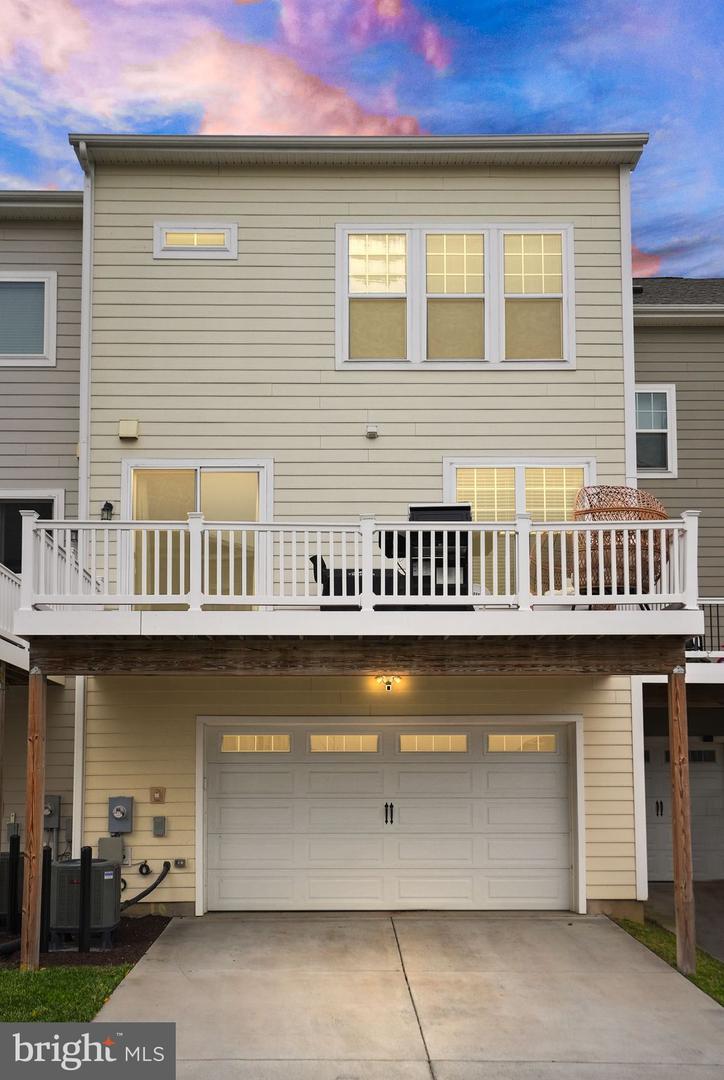 19298 FORKED CREEK TER, LEESBURG, Virginia 20175, 3 Bedrooms Bedrooms, ,3 BathroomsBathrooms,Residential,For sale,19298 FORKED CREEK TER,VALO2089894 MLS # VALO2089894