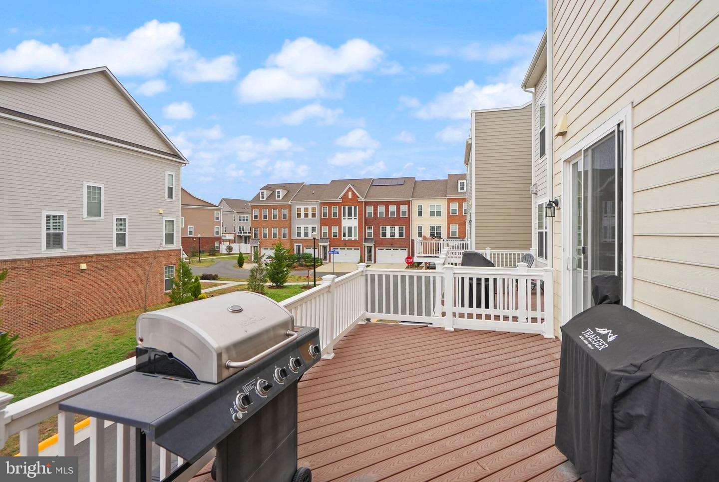 19298 FORKED CREEK TER, LEESBURG, Virginia 20175, 3 Bedrooms Bedrooms, ,3 BathroomsBathrooms,Residential,For sale,19298 FORKED CREEK TER,VALO2089894 MLS # VALO2089894