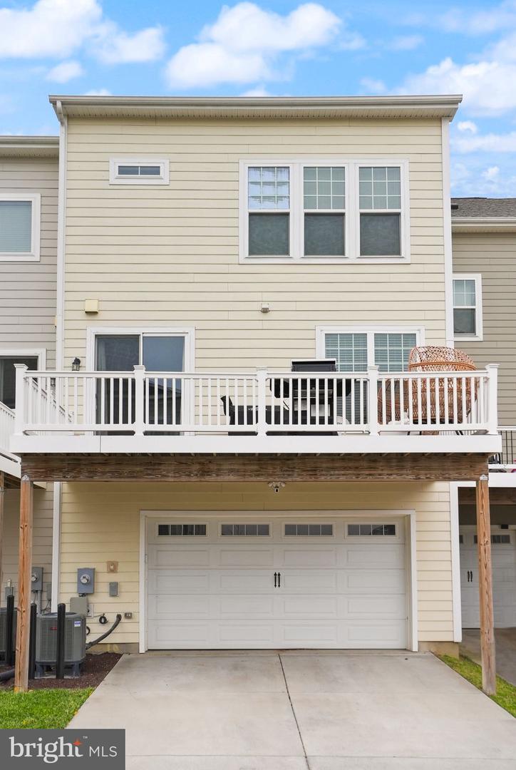 19298 FORKED CREEK TER, LEESBURG, Virginia 20175, 3 Bedrooms Bedrooms, ,3 BathroomsBathrooms,Residential,For sale,19298 FORKED CREEK TER,VALO2089894 MLS # VALO2089894