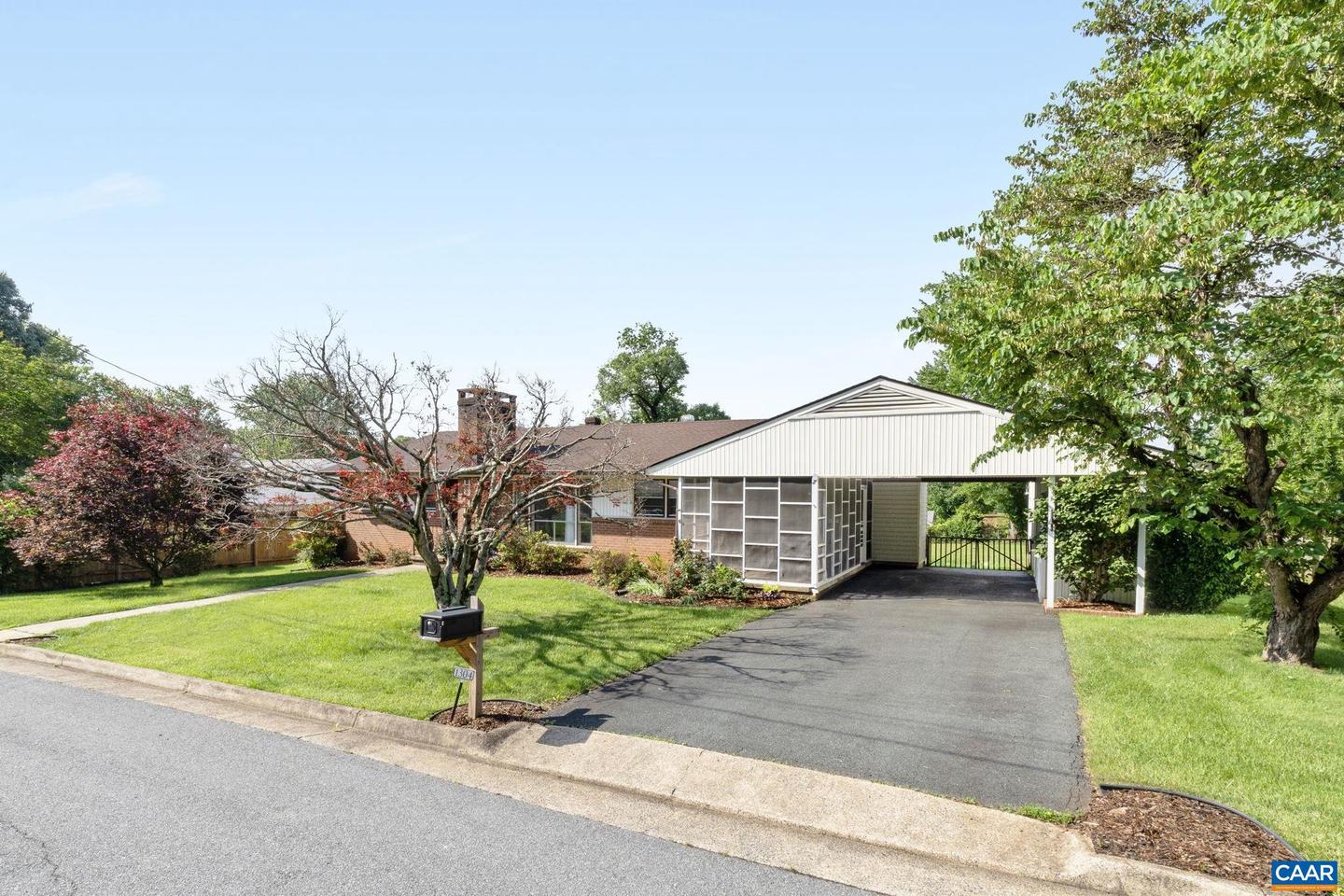 1304 LESTER DR, CHARLOTTESVILLE, Virginia 22901, 3 Bedrooms Bedrooms, ,3 BathroomsBathrooms,Residential,For sale,1304 LESTER DR,661878 MLS # 661878