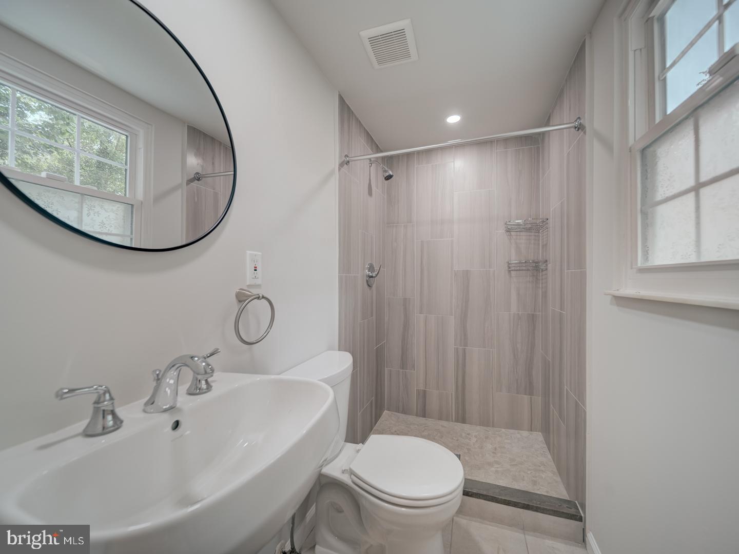 9117 HUNTING PINES PL, FAIRFAX, Virginia 22032, 4 Bedrooms Bedrooms, ,4 BathroomsBathrooms,Residential,For sale,9117 HUNTING PINES PL,VAFX2229310 MLS # VAFX2229310