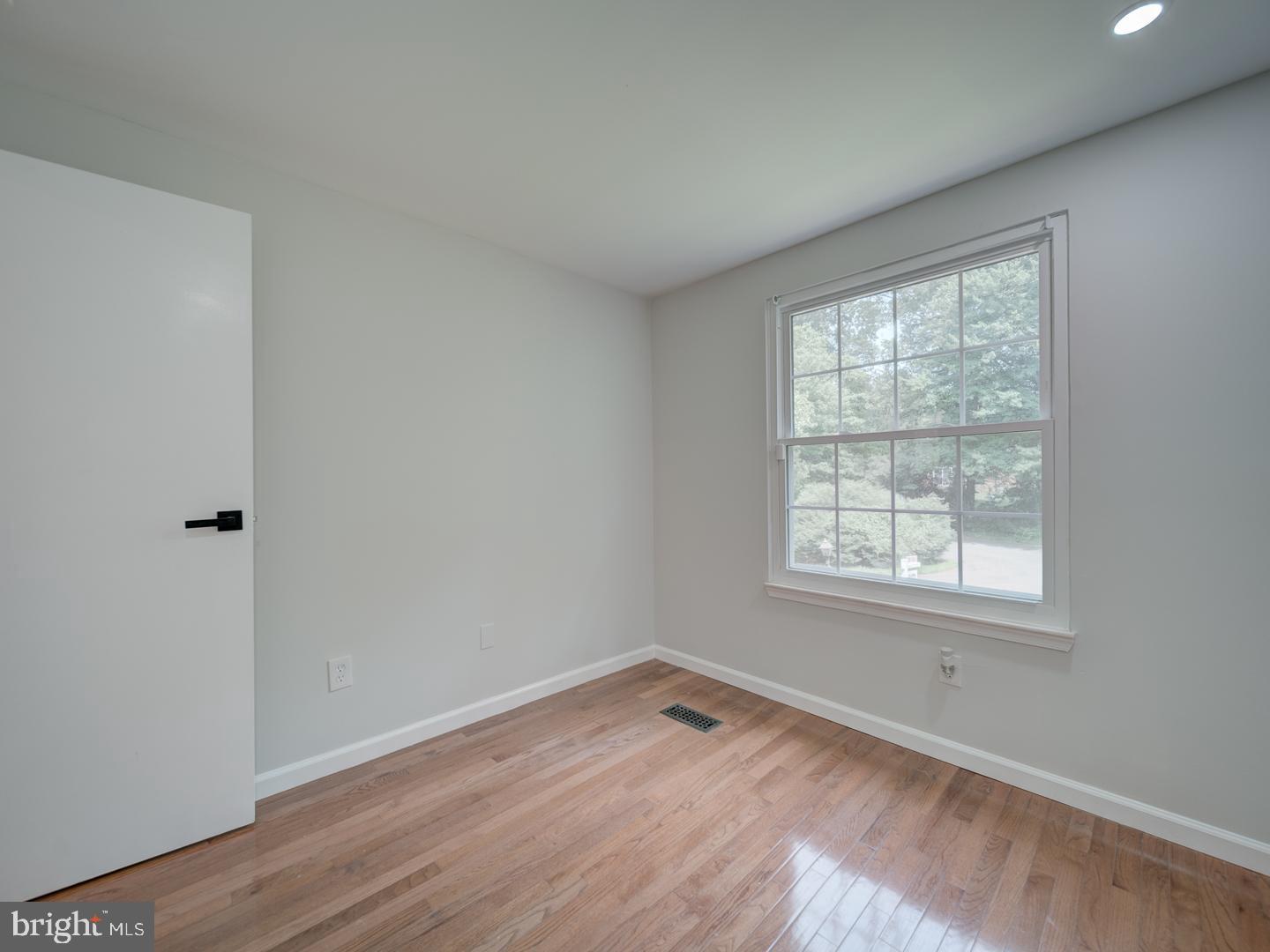 9117 HUNTING PINES PL, FAIRFAX, Virginia 22032, 4 Bedrooms Bedrooms, ,4 BathroomsBathrooms,Residential,For sale,9117 HUNTING PINES PL,VAFX2229310 MLS # VAFX2229310