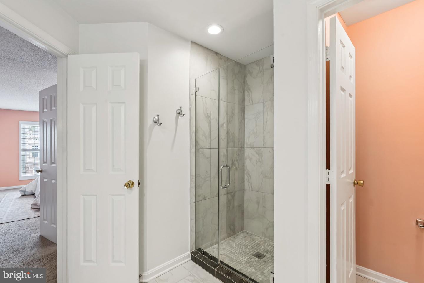 249 S PICKETT ST #302, ALEXANDRIA, Virginia 22304, 2 Bedrooms Bedrooms, ,2 BathroomsBathrooms,Residential,For sale,249 S PICKETT ST #302,VAAX2043156 MLS # VAAX2043156