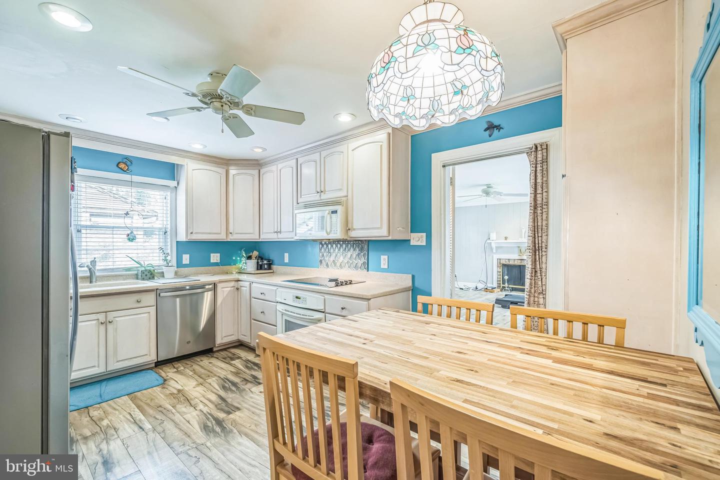 115 MISTLETOE, NEWPORT NEWS, Virginia 23606, 3 Bedrooms Bedrooms, ,2 BathroomsBathrooms,Residential,For sale,115 MISTLETOE,VANN2000094 MLS # VANN2000094