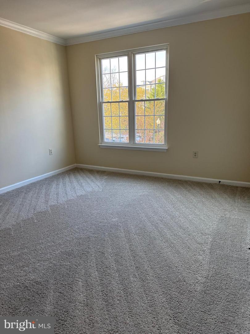 2109 HIGHCOURT LN #203, HERNDON, Virginia 20170, 2 Bedrooms Bedrooms, ,2 BathroomsBathrooms,Residential,For sale,2109 HIGHCOURT LN #203,VAFX2233206 MLS # VAFX2233206