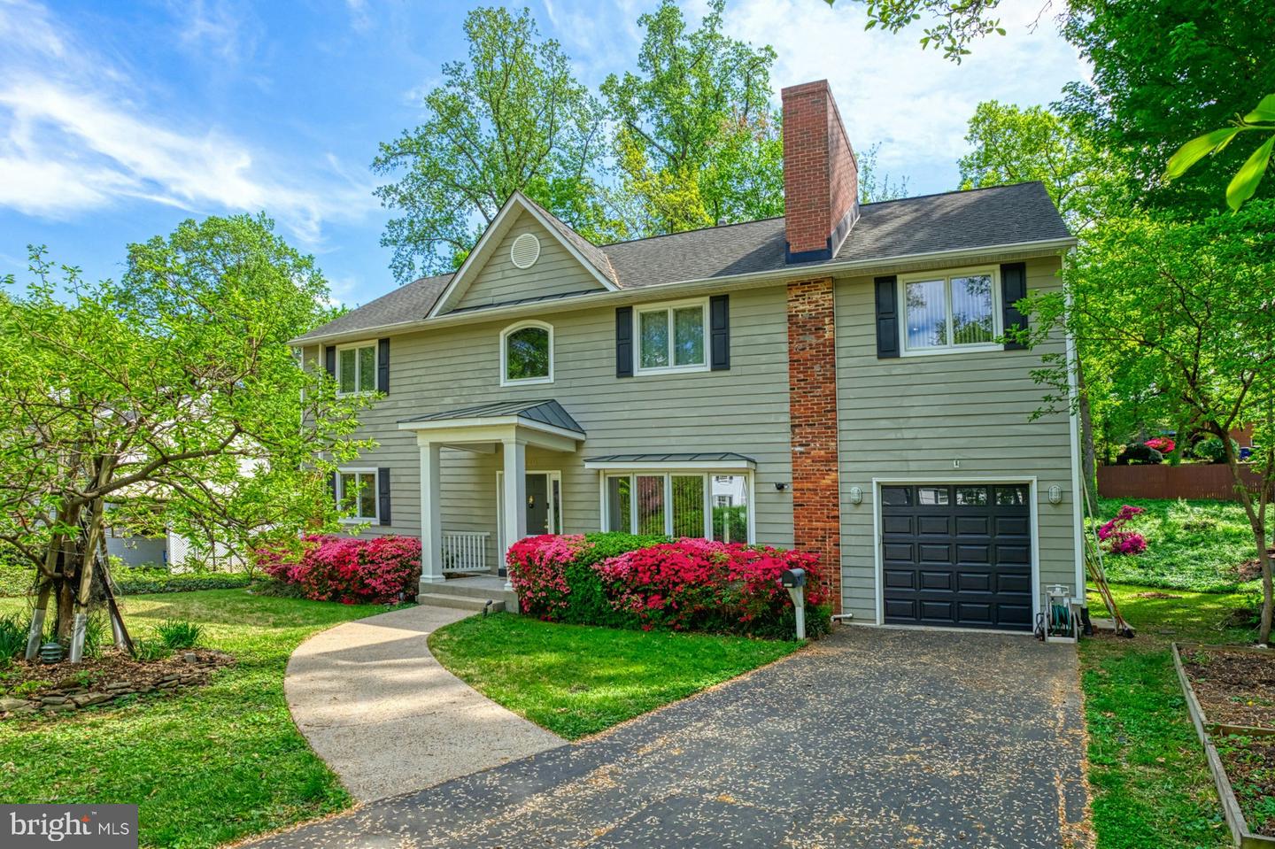 3820 LORCOM LN, ARLINGTON, Virginia 22207, 6 Bedrooms Bedrooms, ,5 BathroomsBathrooms,Residential,For sale,3820 LORCOM LN,VAAR2055870 MLS # VAAR2055870
