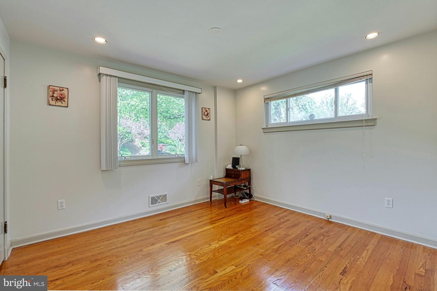 3820 LORCOM LN, ARLINGTON, Virginia 22207, 6 Bedrooms Bedrooms, ,5 BathroomsBathrooms,Residential,For sale,3820 LORCOM LN,VAAR2055870 MLS # VAAR2055870