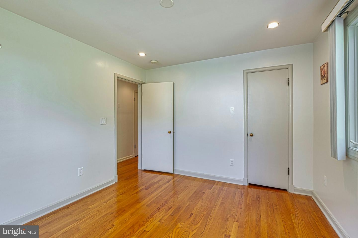 3820 LORCOM LN, ARLINGTON, Virginia 22207, 6 Bedrooms Bedrooms, ,5 BathroomsBathrooms,Residential,For sale,3820 LORCOM LN,VAAR2055870 MLS # VAAR2055870