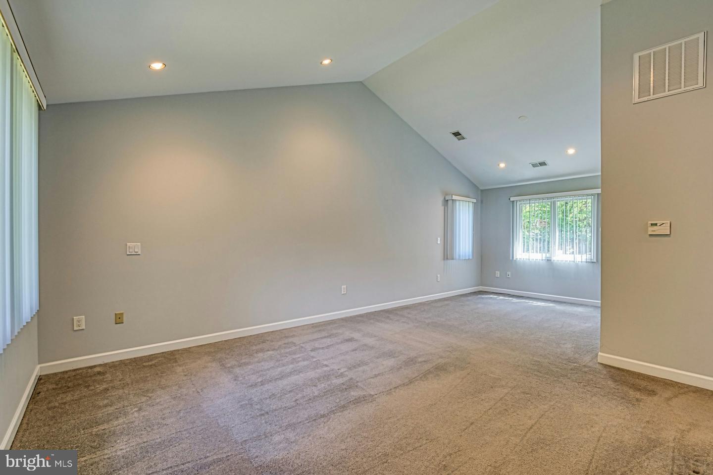 3820 LORCOM LN, ARLINGTON, Virginia 22207, 6 Bedrooms Bedrooms, ,5 BathroomsBathrooms,Residential,For sale,3820 LORCOM LN,VAAR2055870 MLS # VAAR2055870