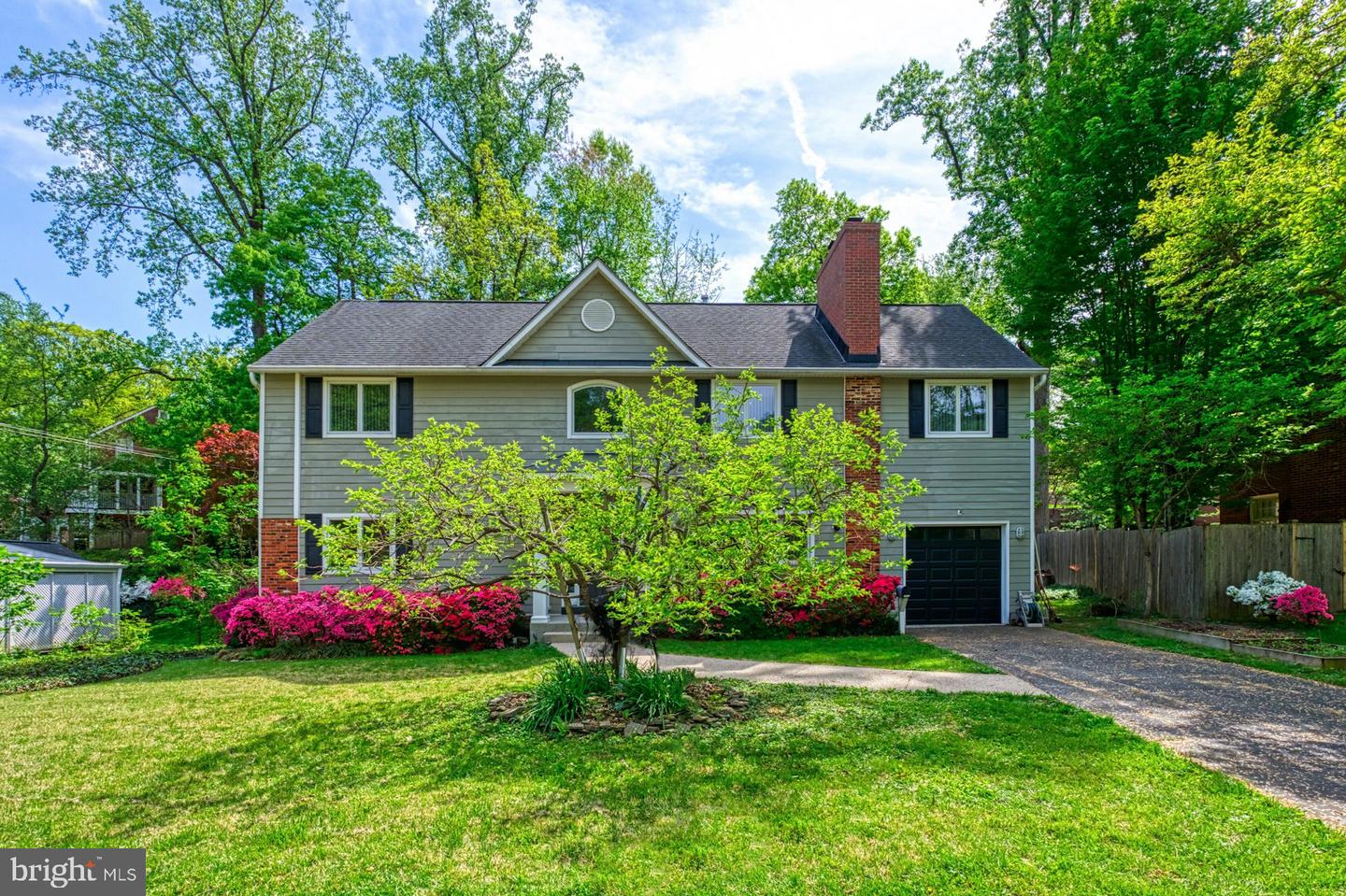 3820 LORCOM LN, ARLINGTON, Virginia 22207, 6 Bedrooms Bedrooms, ,5 BathroomsBathrooms,Residential,For sale,3820 LORCOM LN,VAAR2055870 MLS # VAAR2055870