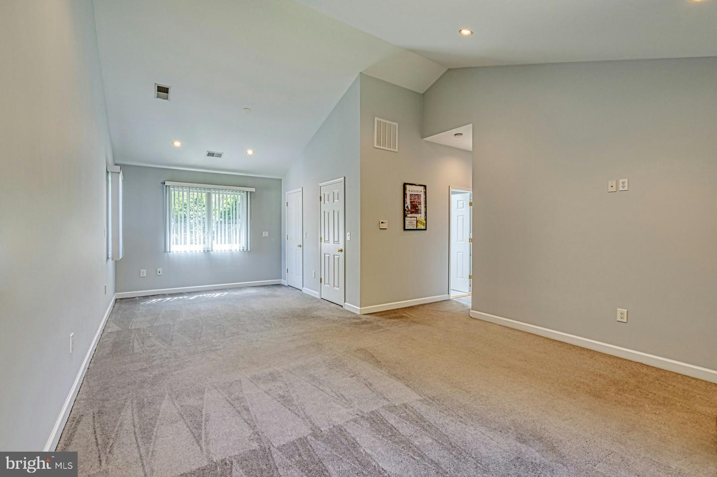 3820 LORCOM LN, ARLINGTON, Virginia 22207, 6 Bedrooms Bedrooms, ,5 BathroomsBathrooms,Residential,For sale,3820 LORCOM LN,VAAR2055870 MLS # VAAR2055870