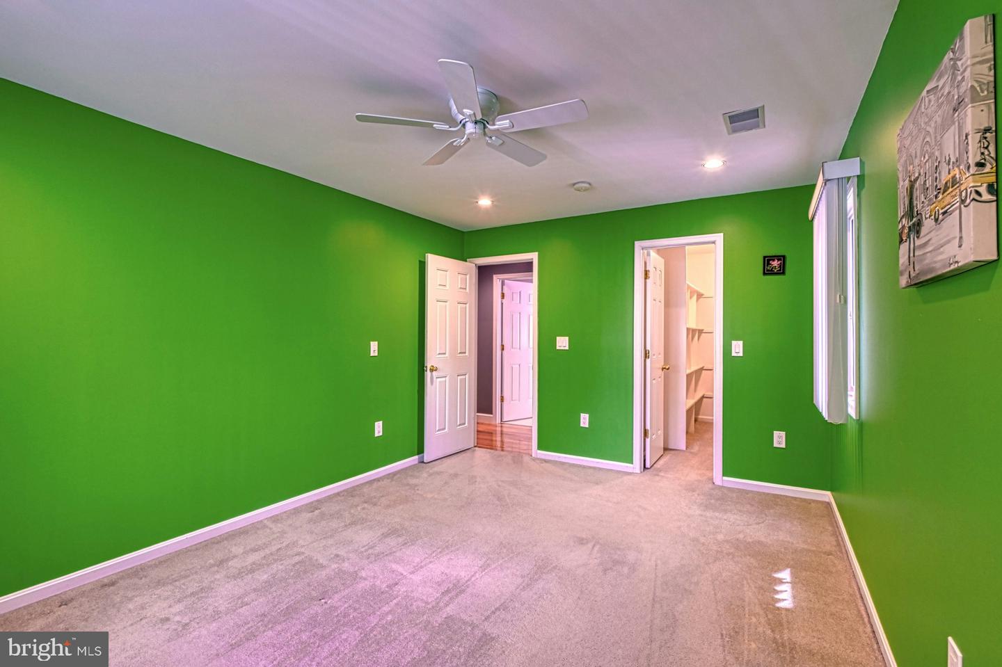 3820 LORCOM LN, ARLINGTON, Virginia 22207, 6 Bedrooms Bedrooms, ,5 BathroomsBathrooms,Residential,For sale,3820 LORCOM LN,VAAR2055870 MLS # VAAR2055870