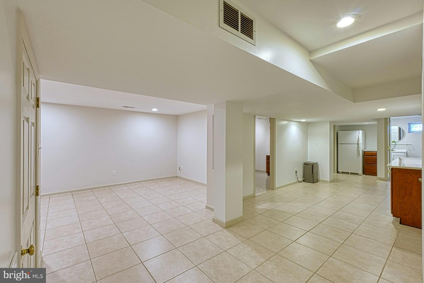 3820 LORCOM LN, ARLINGTON, Virginia 22207, 6 Bedrooms Bedrooms, ,5 BathroomsBathrooms,Residential,For sale,3820 LORCOM LN,VAAR2055870 MLS # VAAR2055870