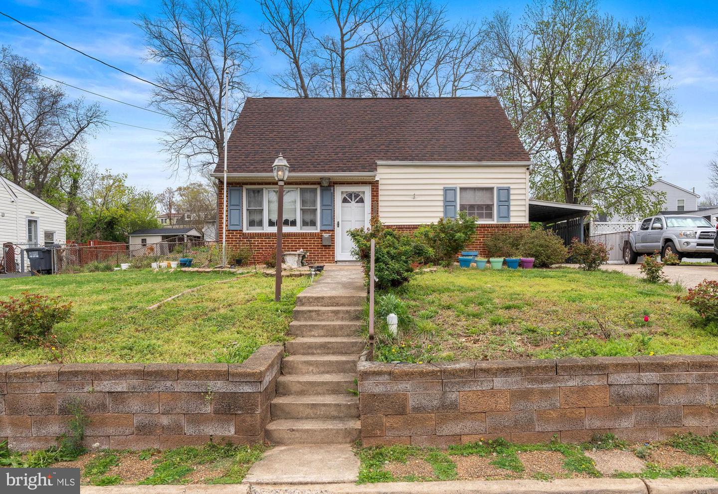 170 LAMBERT DR, MANASSAS PARK, Virginia 20111, 4 Bedrooms Bedrooms, ,1 BathroomBathrooms,Residential,For sale,170 LAMBERT DR,VAMP2002980 MLS # VAMP2002980