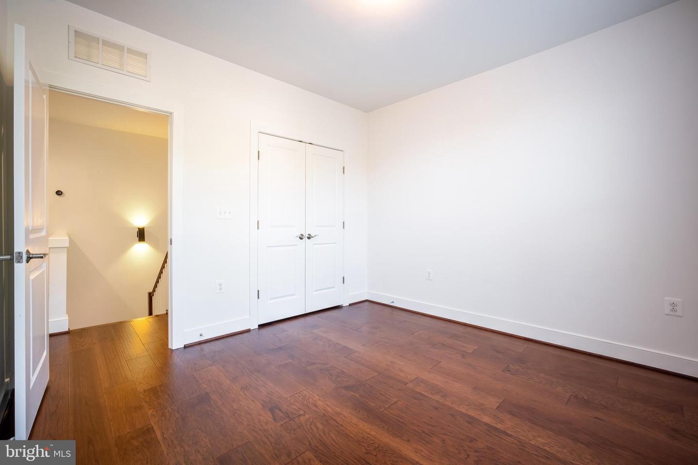 2215 RICHMOND HWY #101, ALEXANDRIA, Virginia 22301, 3 Bedrooms Bedrooms, ,2 BathroomsBathrooms,Residential,For sale,2215 RICHMOND HWY #101,VAAX2044120 MLS # VAAX2044120