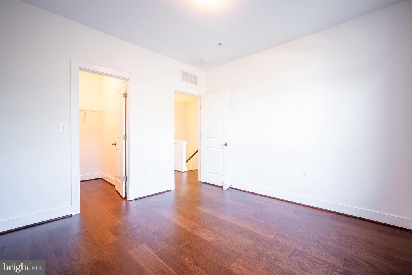 2215 RICHMOND HWY #101, ALEXANDRIA, Virginia 22301, 3 Bedrooms Bedrooms, ,2 BathroomsBathrooms,Residential,For sale,2215 RICHMOND HWY #101,VAAX2044120 MLS # VAAX2044120