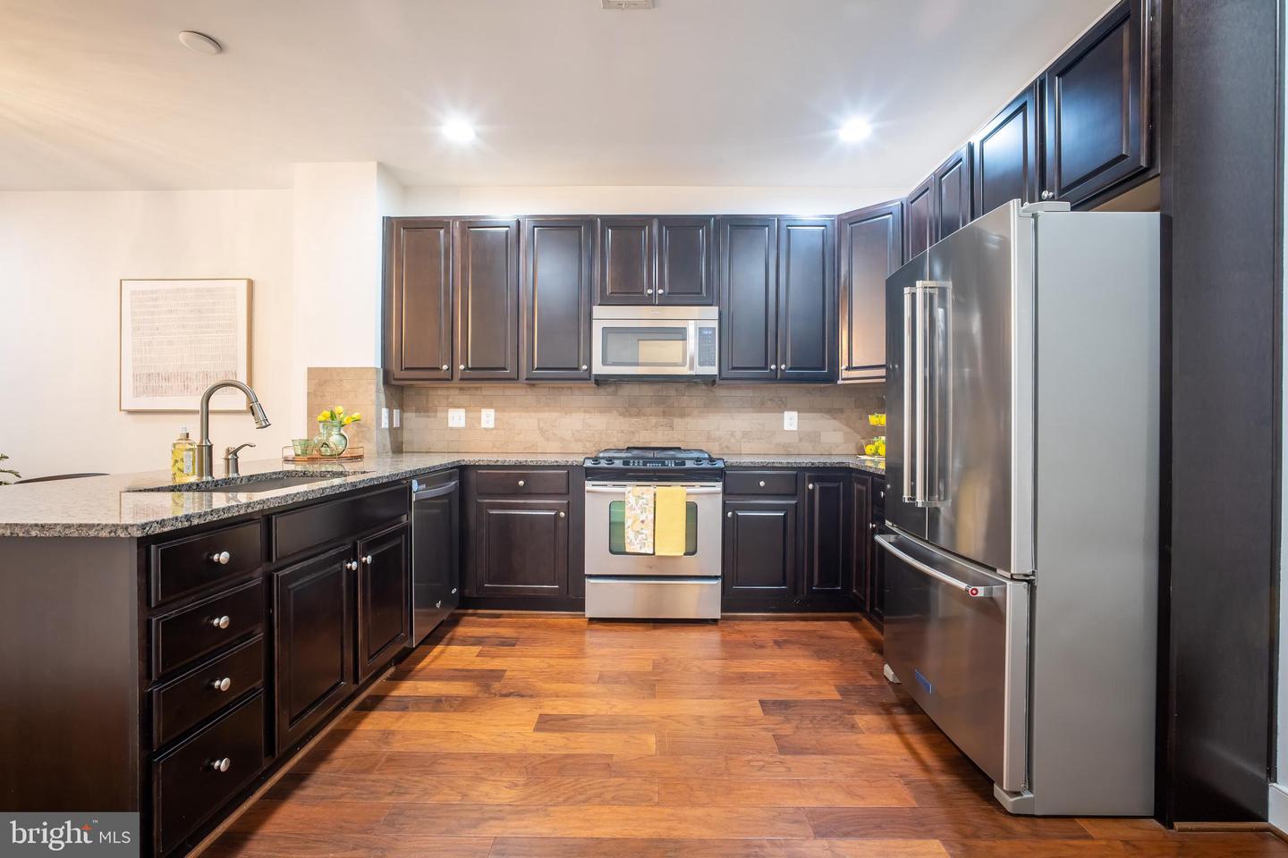 2215 RICHMOND HWY #101, ALEXANDRIA, Virginia 22301, 3 Bedrooms Bedrooms, ,2 BathroomsBathrooms,Residential,For sale,2215 RICHMOND HWY #101,VAAX2044120 MLS # VAAX2044120