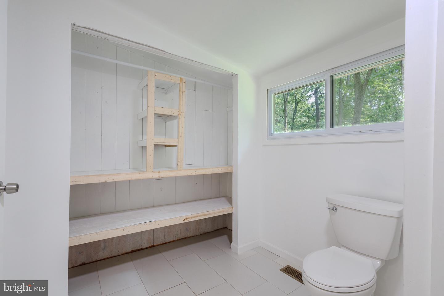 11909 WATERSIDE DR, MANASSAS, Virginia 20112, 2 Bedrooms Bedrooms, ,1 BathroomBathrooms,Residential,For sale,11909 WATERSIDE DR,VAPW2092038 MLS # VAPW2092038