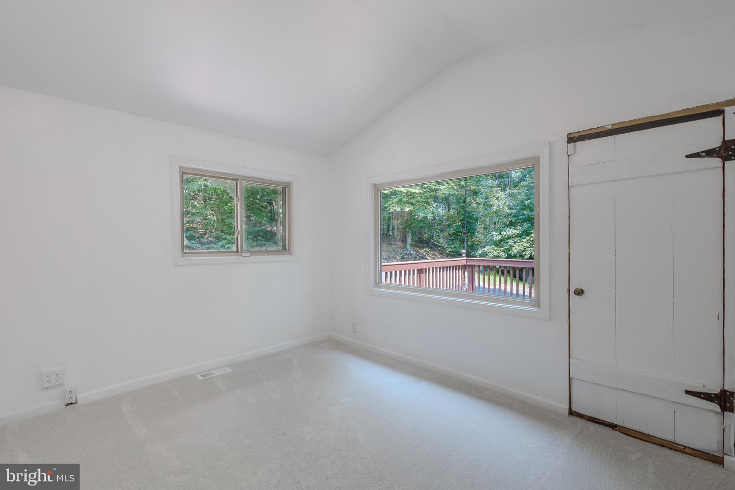 11909 WATERSIDE DR, MANASSAS, Virginia 20112, 2 Bedrooms Bedrooms, ,1 BathroomBathrooms,Residential,For sale,11909 WATERSIDE DR,VAPW2092038 MLS # VAPW2092038