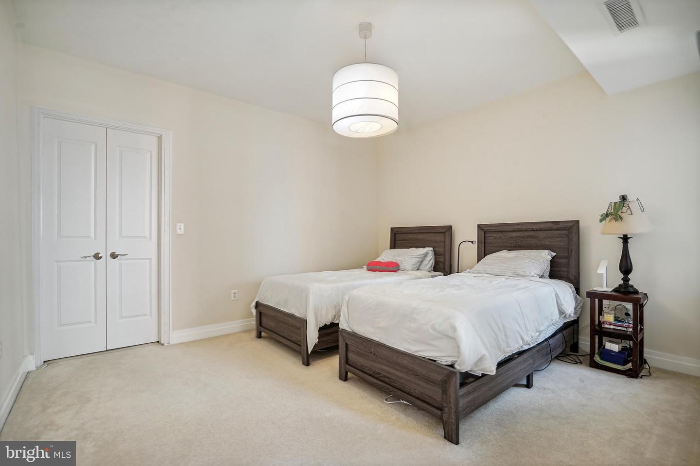 8220 CRESTWOOD HEIGHTS DR #1403, MCLEAN, Virginia 22102, 1 Bedroom Bedrooms, 4 Rooms Rooms,2 BathroomsBathrooms,Residential,For sale,8220 CRESTWOOD HEIGHTS DR #1403,VAFX2235494 MLS # VAFX2235494