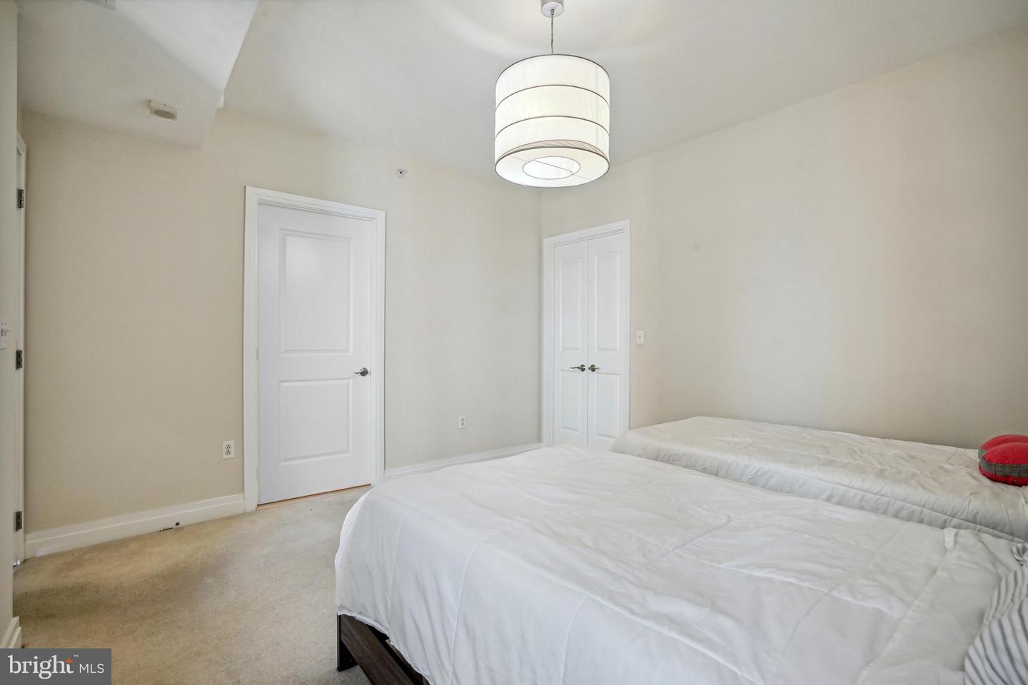 8220 CRESTWOOD HEIGHTS DR #1403, MCLEAN, Virginia 22102, 1 Bedroom Bedrooms, 4 Rooms Rooms,2 BathroomsBathrooms,Residential,For sale,8220 CRESTWOOD HEIGHTS DR #1403,VAFX2235494 MLS # VAFX2235494