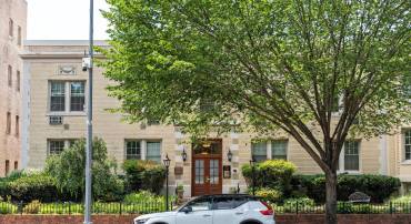 3022 WISCONSIN AVE NW #103, WASHINGTON, District Of Columbia 20016, 1 Bedroom Bedrooms, ,1 BathroomBathrooms,Residential,For sale,3022 WISCONSIN AVE NW #103,DCDC2196488 MLS # DCDC2196488