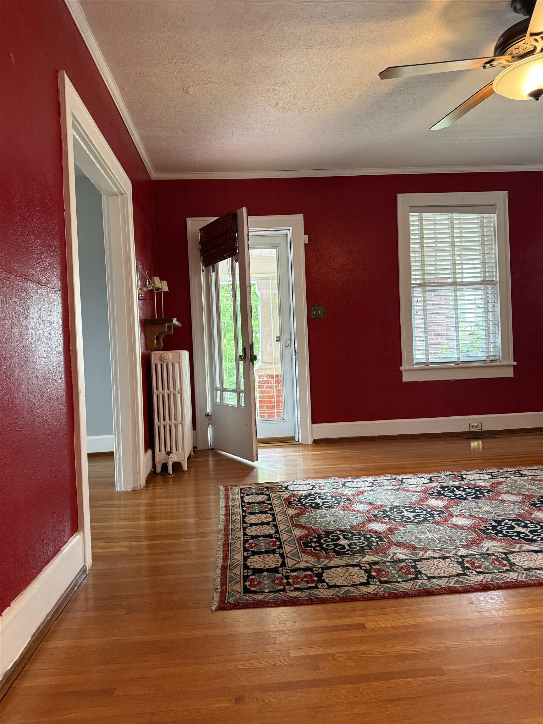228 HENDREN AVE, STAUNTON, Virginia 24401, 3 Bedrooms Bedrooms, ,2 BathroomsBathrooms,Residential,228 HENDREN AVE,664873 MLS # 664873