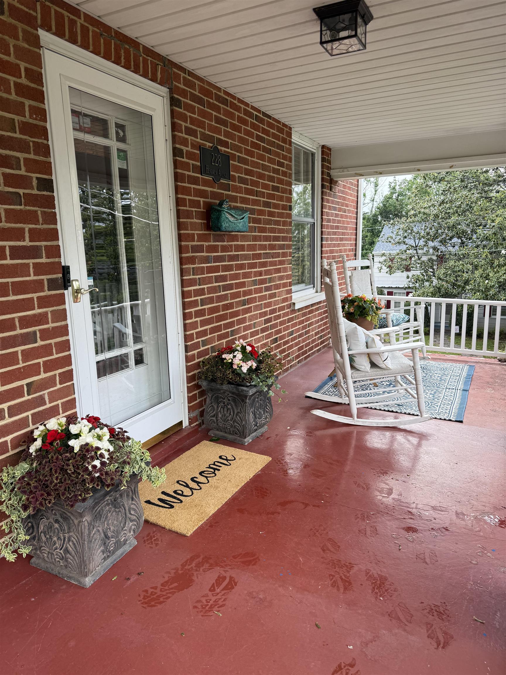 228 HENDREN AVE, STAUNTON, Virginia 24401, 3 Bedrooms Bedrooms, ,2 BathroomsBathrooms,Residential,228 HENDREN AVE,664873 MLS # 664873
