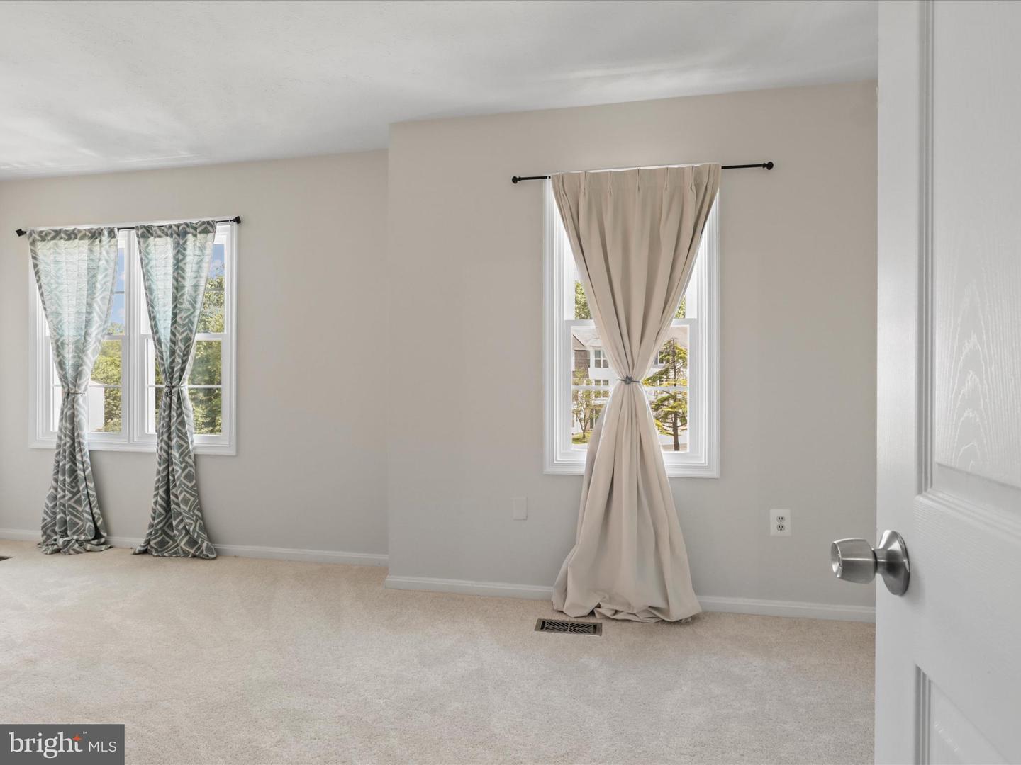 8982 CANNON RIDGE DR, MANASSAS, Virginia 20110, 4 Bedrooms Bedrooms, ,2 BathroomsBathrooms,Residential,For sale,8982 CANNON RIDGE DR,VAMN2008236 MLS # VAMN2008236