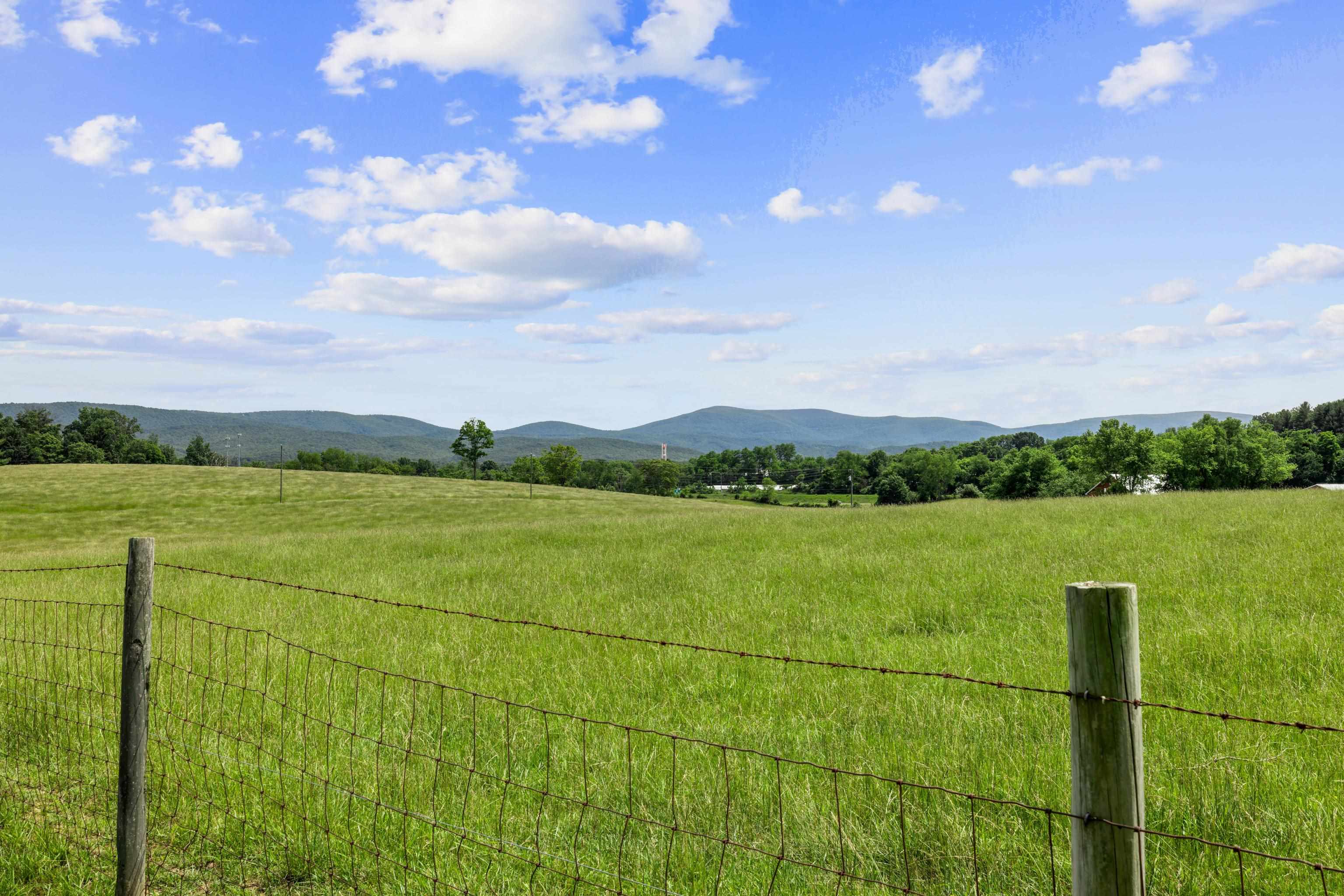 1515 RED TOP ORCHARD RD, WAYNESBORO, Virginia 22980, 3 Bedrooms Bedrooms, ,2 BathroomsBathrooms,Residential,1515 RED TOP ORCHARD RD,665355 MLS # 665355
