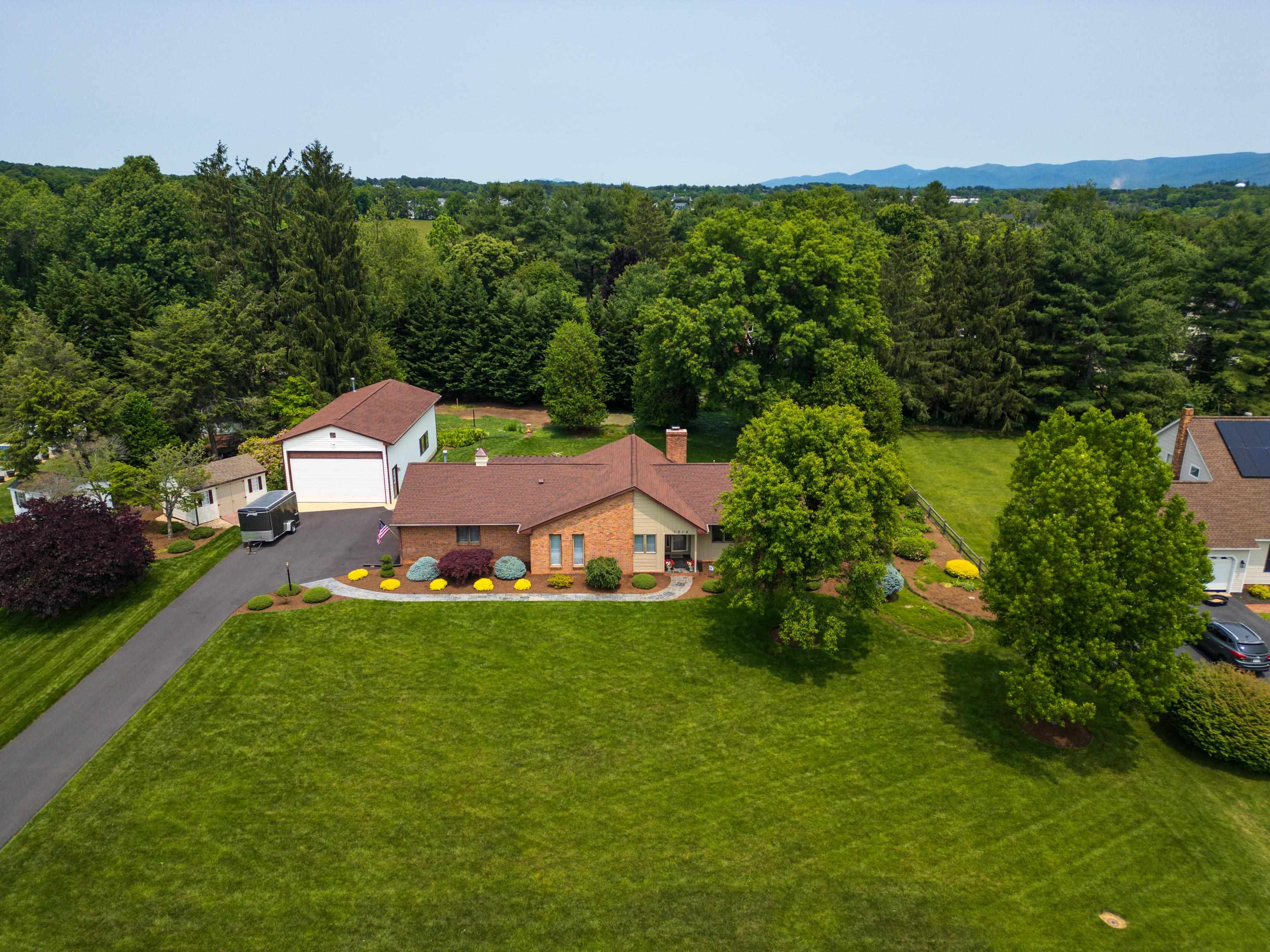 1515 RED TOP ORCHARD RD, WAYNESBORO, Virginia 22980, 3 Bedrooms Bedrooms, ,2 BathroomsBathrooms,Residential,1515 RED TOP ORCHARD RD,665355 MLS # 665355