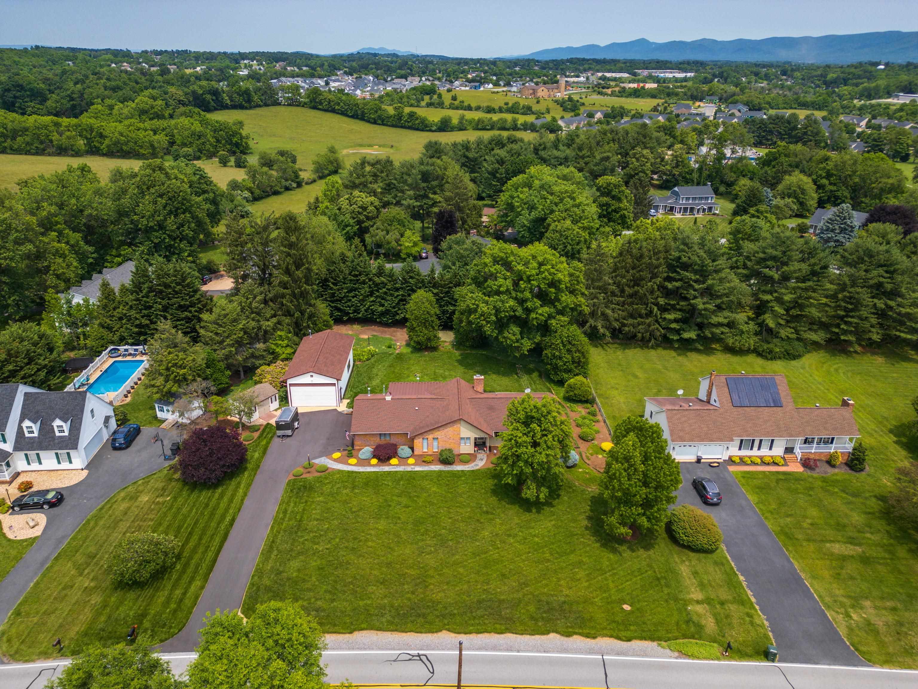 1515 RED TOP ORCHARD RD, WAYNESBORO, Virginia 22980, 3 Bedrooms Bedrooms, ,2 BathroomsBathrooms,Residential,1515 RED TOP ORCHARD RD,665355 MLS # 665355