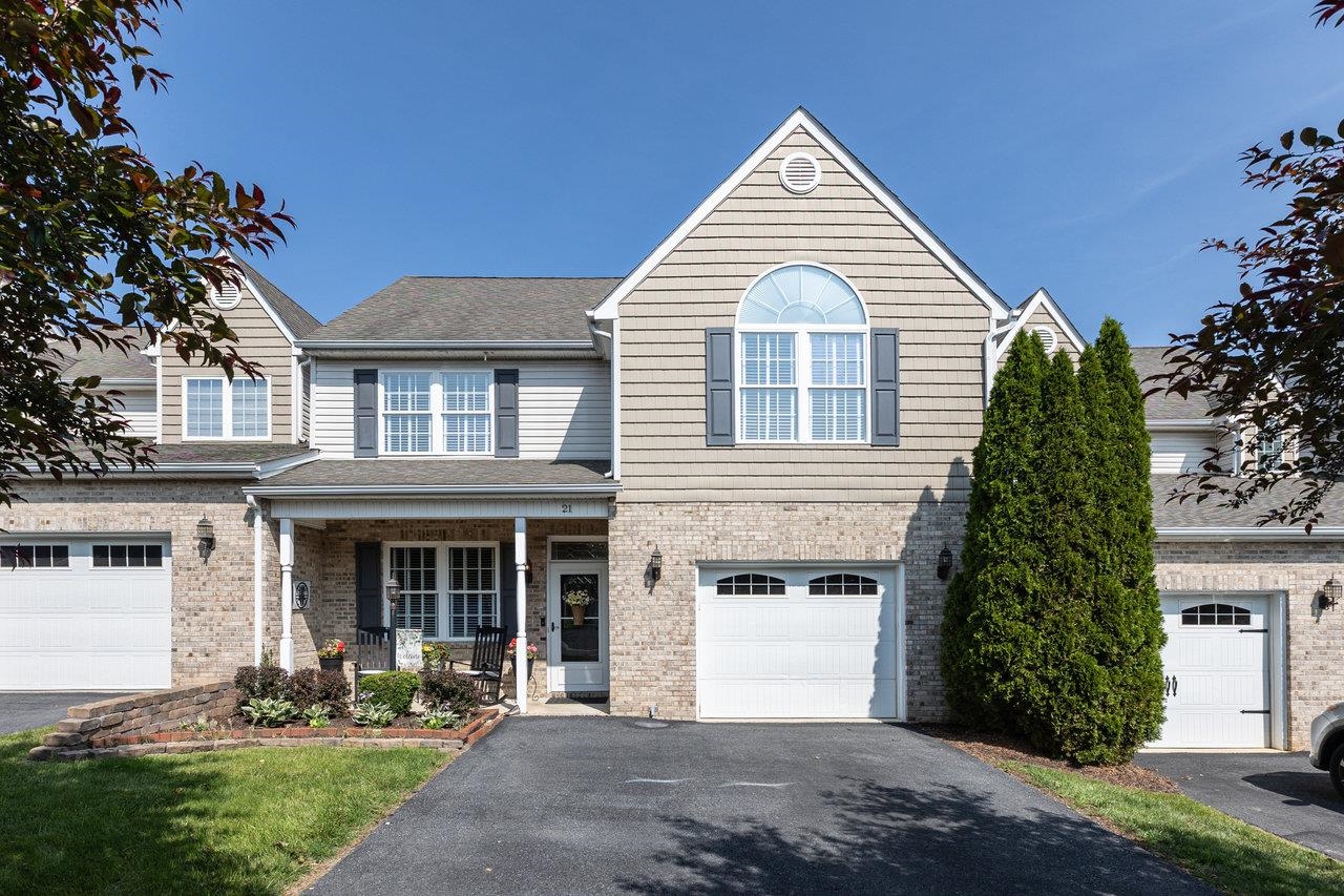 21 SPRING VIEW DR, STAUNTON, Virginia 24401, 3 Bedrooms Bedrooms, ,2 BathroomsBathrooms,Residential,21 SPRING VIEW DR,665368 MLS # 665368