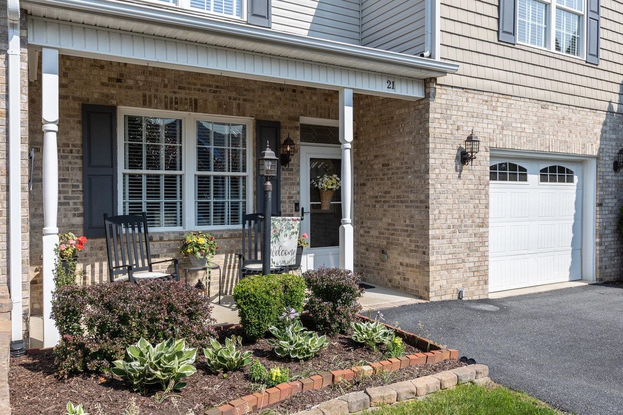 21 SPRING VIEW DR, STAUNTON, Virginia 24401, 3 Bedrooms Bedrooms, ,2 BathroomsBathrooms,Residential,21 SPRING VIEW DR,665368 MLS # 665368