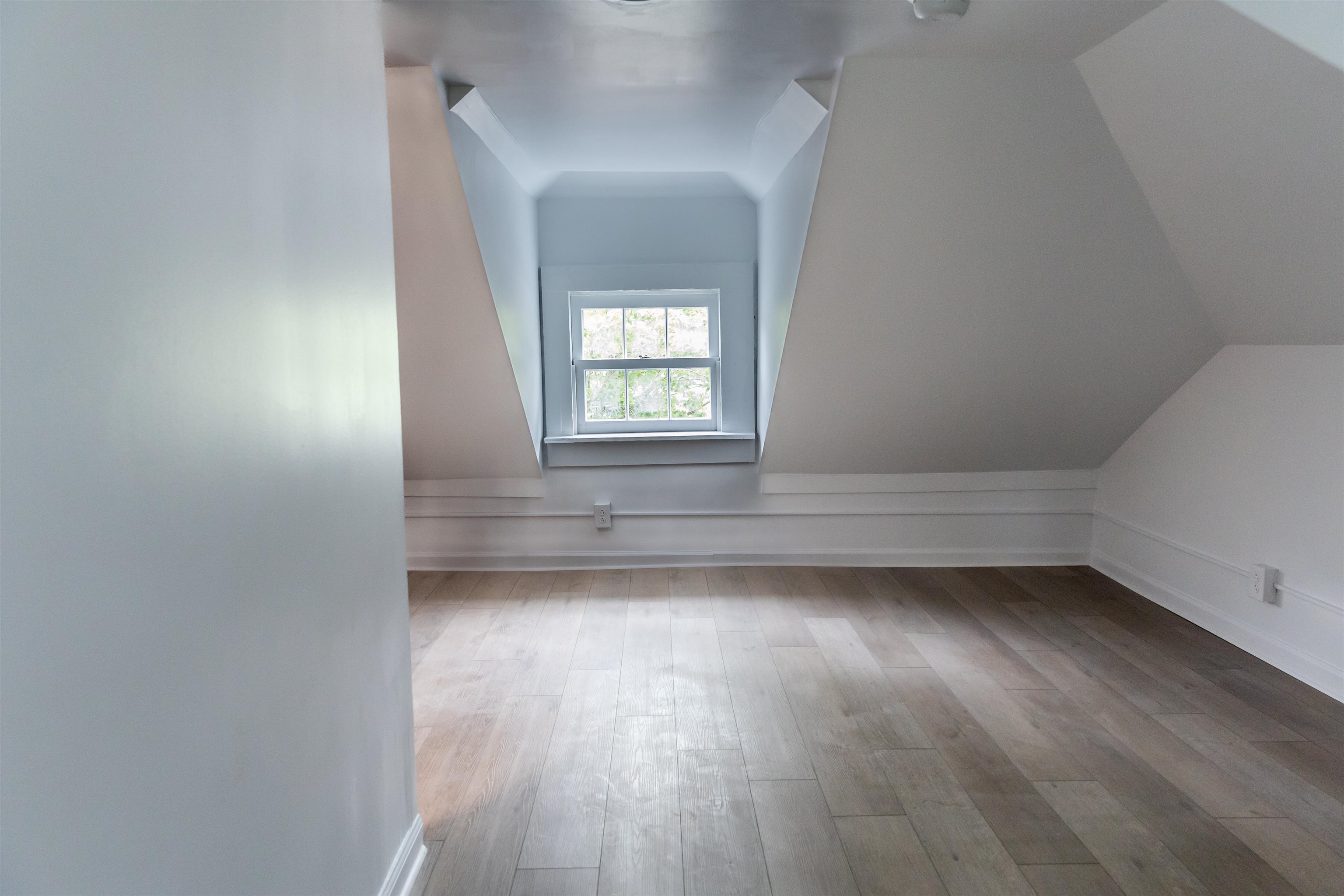 519 ARPIA ST, LEXINGTON, Virginia 24450, 2 Bedrooms Bedrooms, ,2 BathroomsBathrooms,Residential,519 ARPIA ST,665372 MLS # 665372