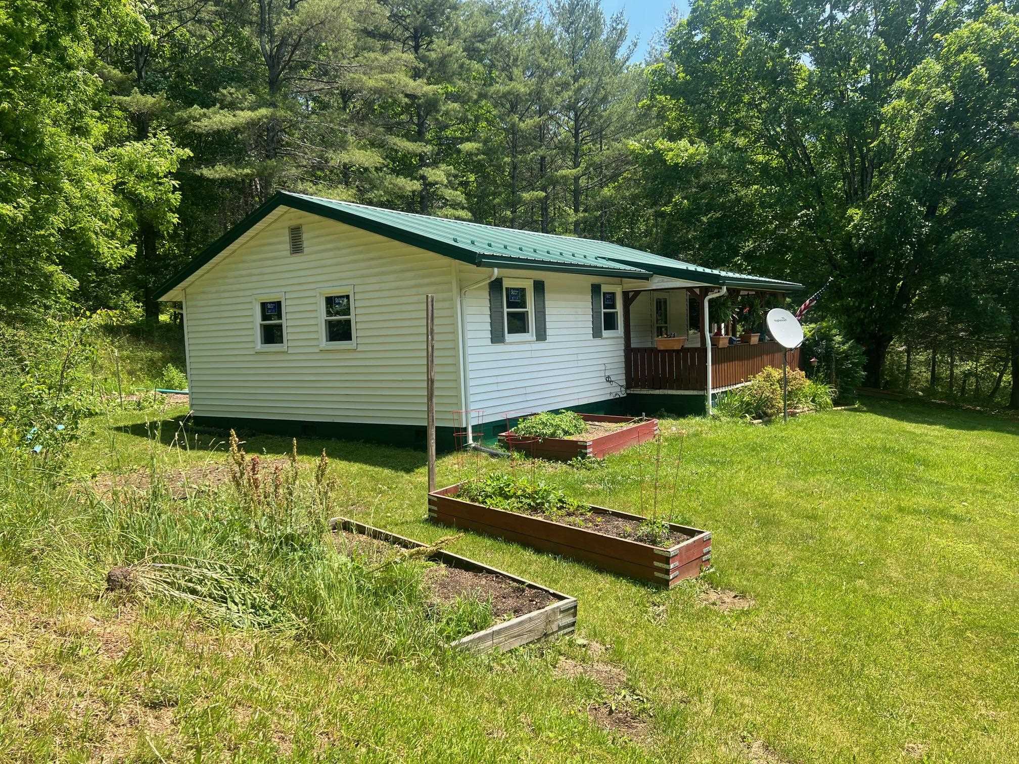 3397 HANKEY MOUNTAIN HWY, CHURCHVILLE, Virginia 24421, 3 Bedrooms Bedrooms, ,1 BathroomBathrooms,Residential,3397 HANKEY MOUNTAIN HWY,665376 MLS # 665376