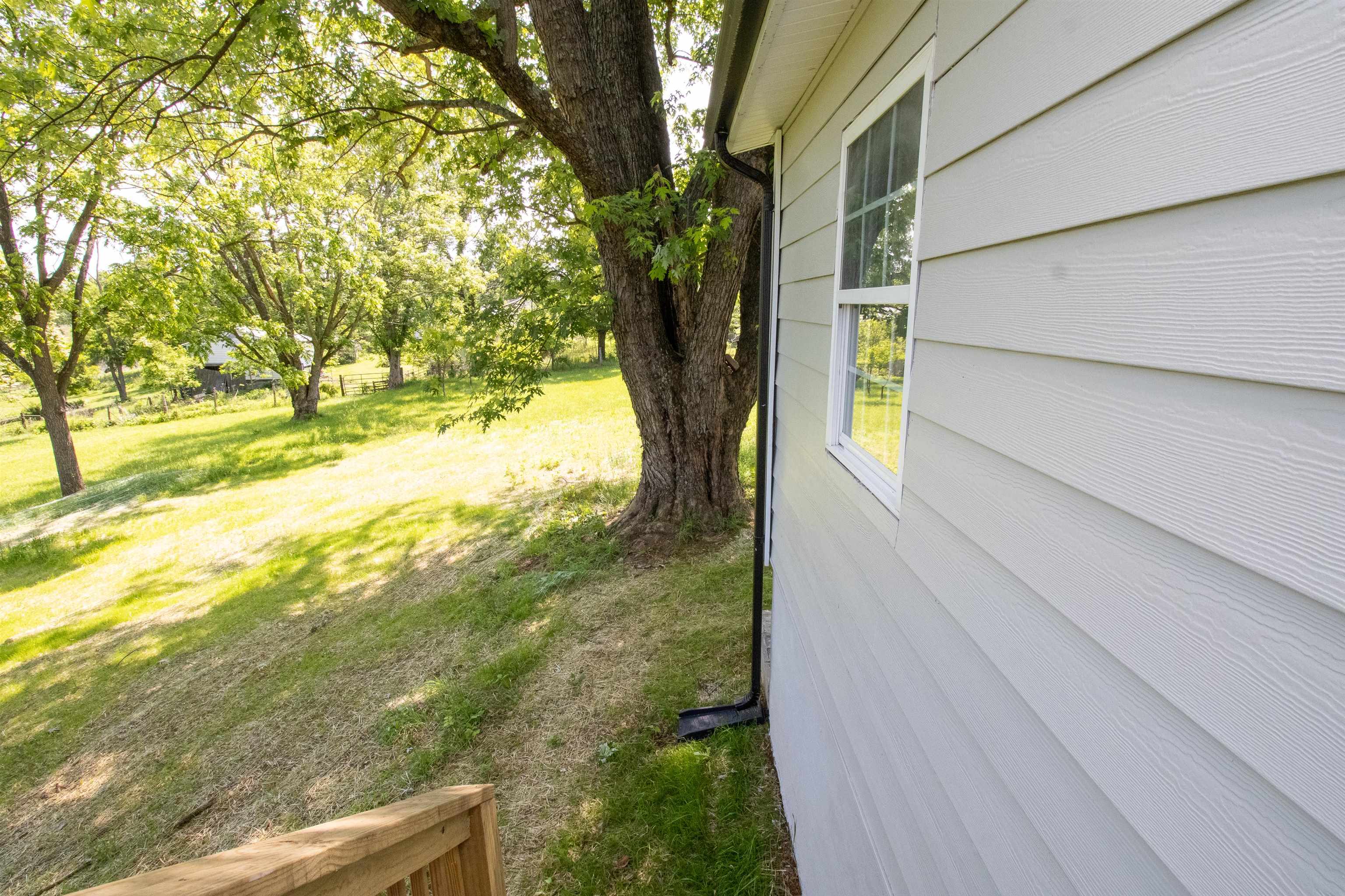 583 VINEGAR HILL RD, CHURCHVILLE, Virginia 24421, 2 Bedrooms Bedrooms, ,2 BathroomsBathrooms,Residential,583 VINEGAR HILL RD,665378 MLS # 665378