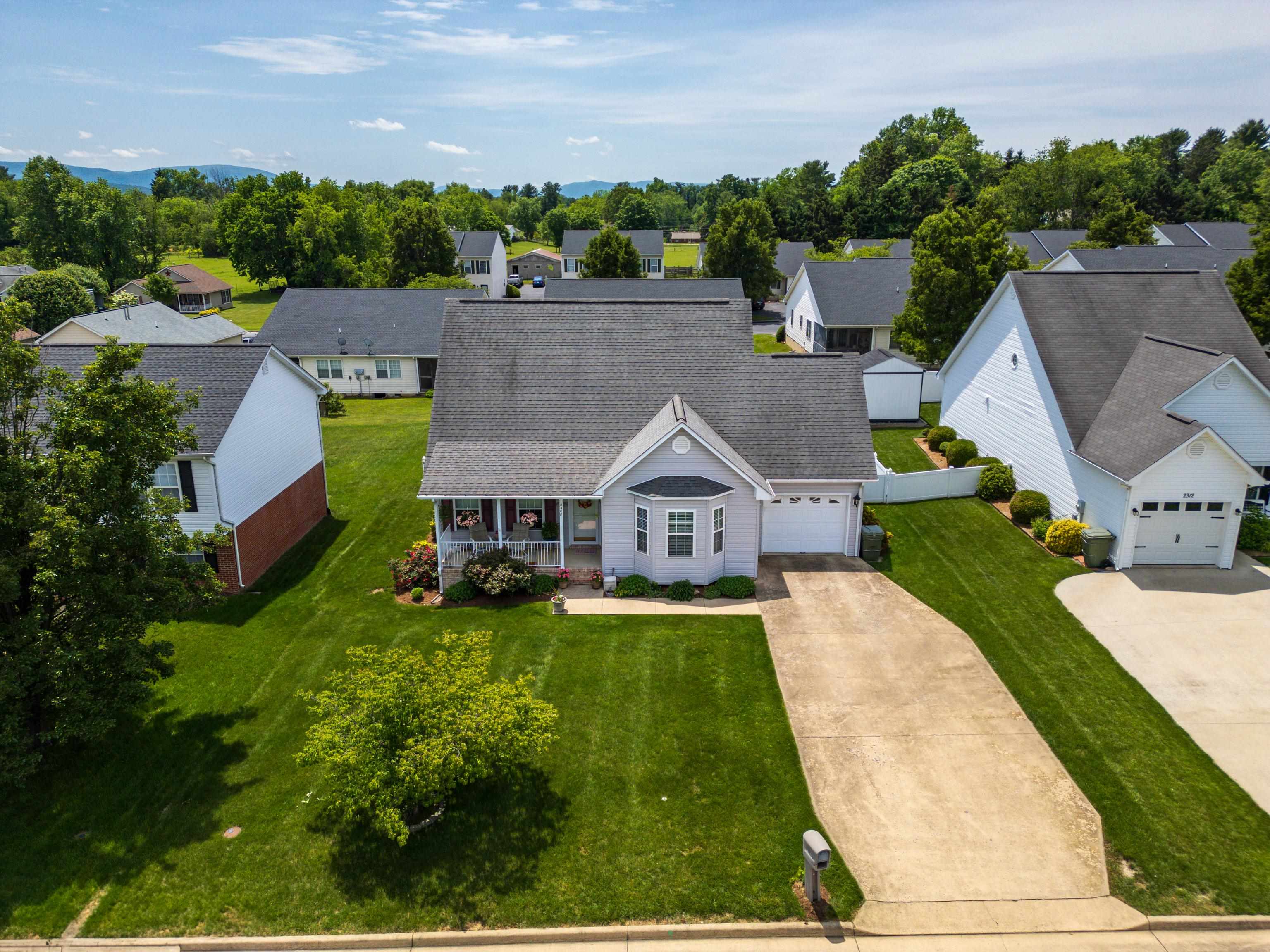 2308 MONROE ST, WAYNESBORO, Virginia 22980, 3 Bedrooms Bedrooms, ,2 BathroomsBathrooms,Residential,2308 MONROE ST,665380 MLS # 665380