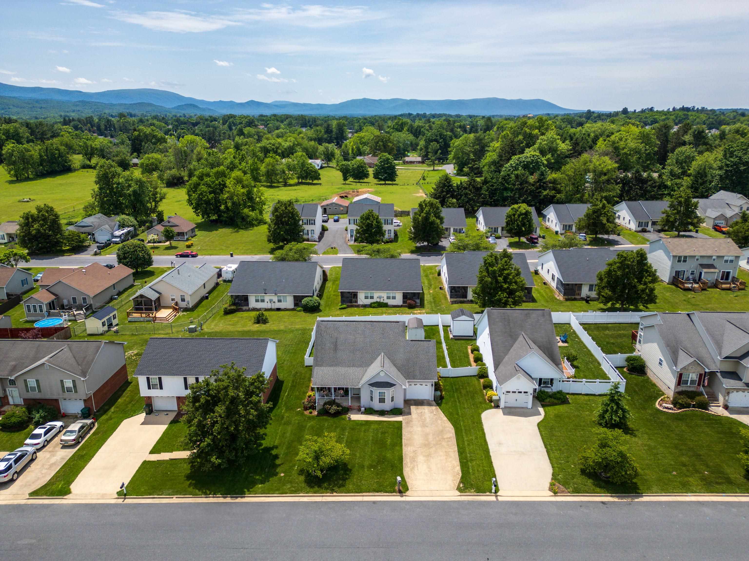2308 MONROE ST, WAYNESBORO, Virginia 22980, 3 Bedrooms Bedrooms, ,2 BathroomsBathrooms,Residential,2308 MONROE ST,665380 MLS # 665380