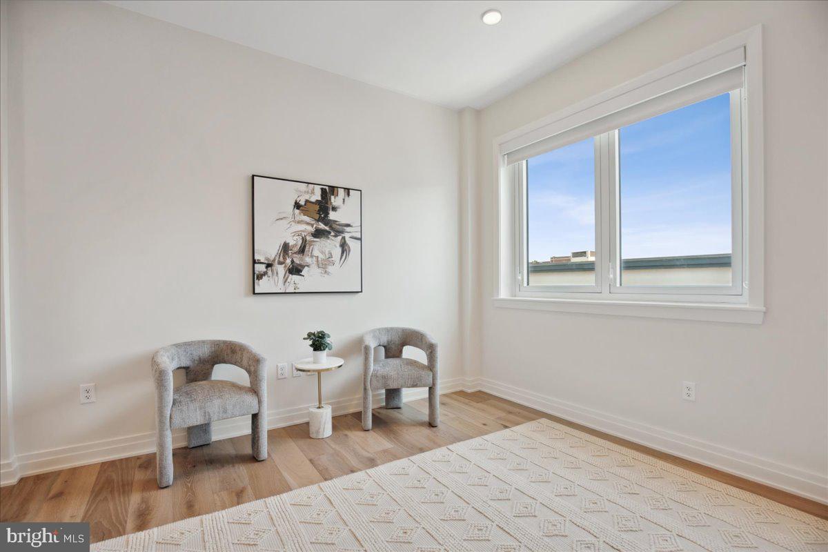 923 V ST NW #601, WASHINGTON, District Of Columbia 20001, 2 Bedrooms Bedrooms, ,2 BathroomsBathrooms,Residential,For sale,923 V ST NW #601,DCDC2198590 MLS # DCDC2198590
