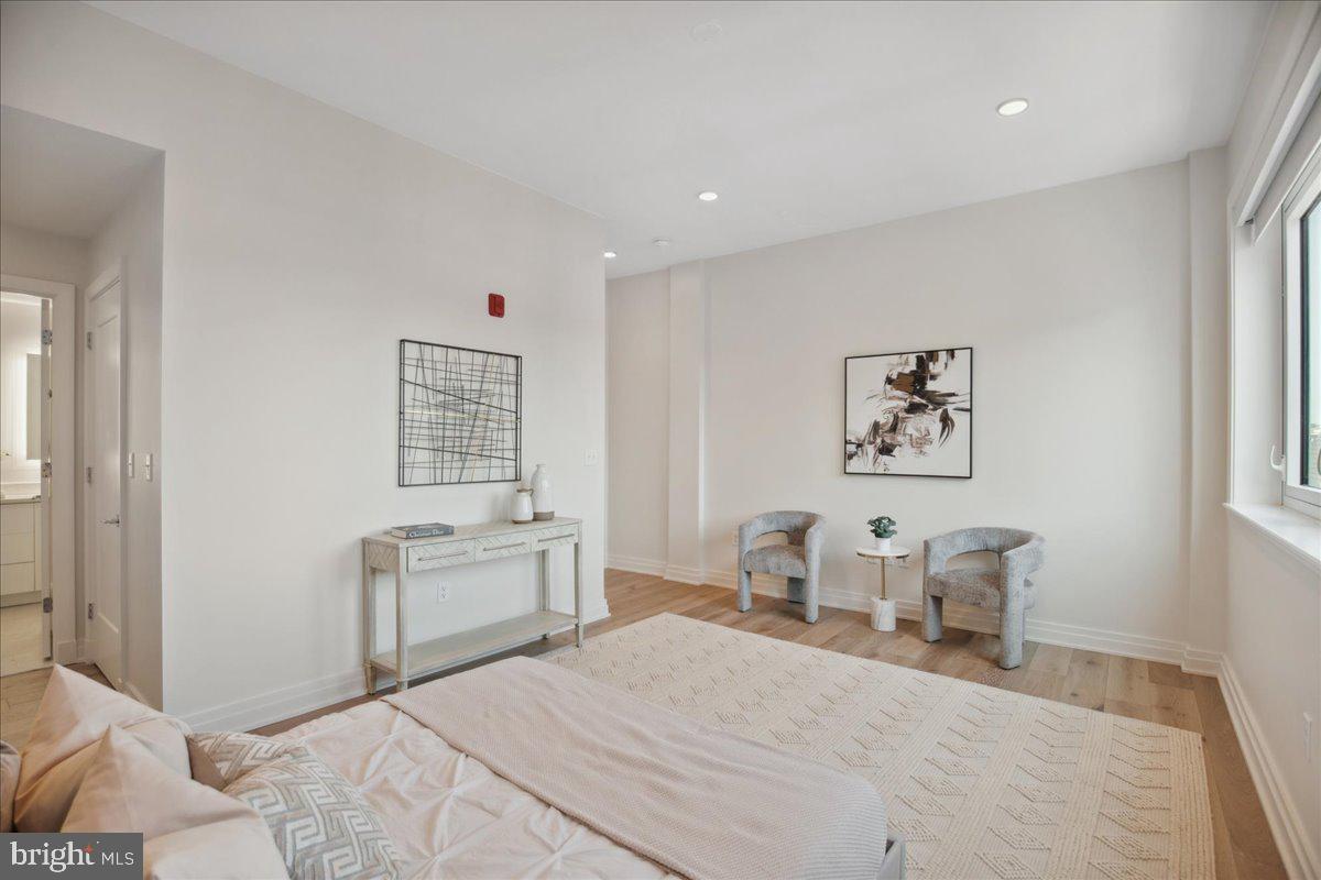 923 V ST NW #601, WASHINGTON, District Of Columbia 20001, 2 Bedrooms Bedrooms, ,2 BathroomsBathrooms,Residential,For sale,923 V ST NW #601,DCDC2198590 MLS # DCDC2198590