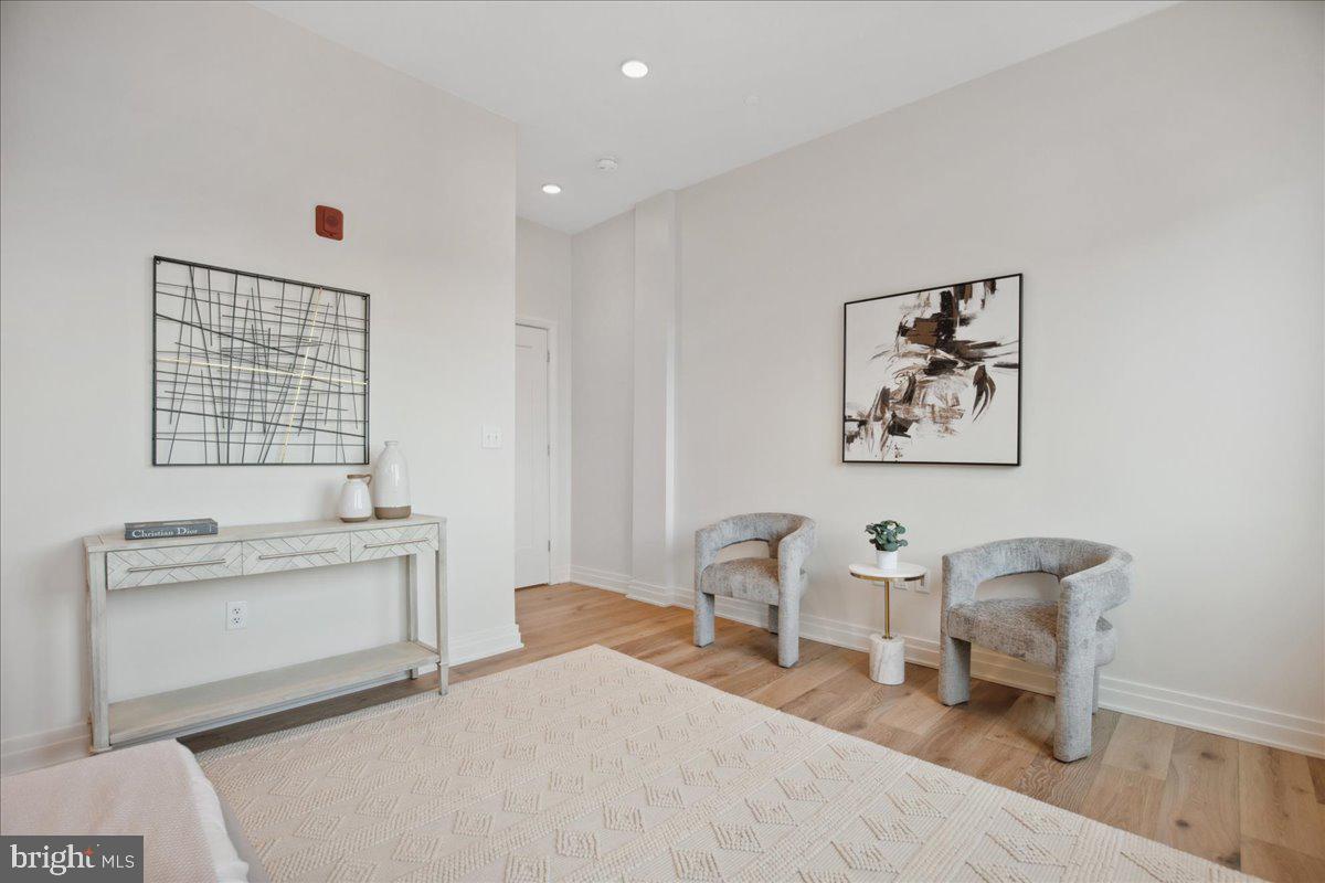 923 V ST NW #601, WASHINGTON, District Of Columbia 20001, 2 Bedrooms Bedrooms, ,2 BathroomsBathrooms,Residential,For sale,923 V ST NW #601,DCDC2198590 MLS # DCDC2198590