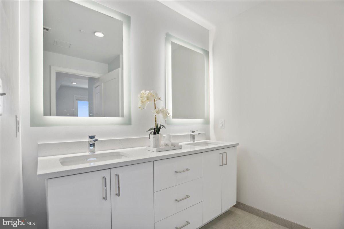 923 V ST NW #601, WASHINGTON, District Of Columbia 20001, 2 Bedrooms Bedrooms, ,2 BathroomsBathrooms,Residential,For sale,923 V ST NW #601,DCDC2198590 MLS # DCDC2198590
