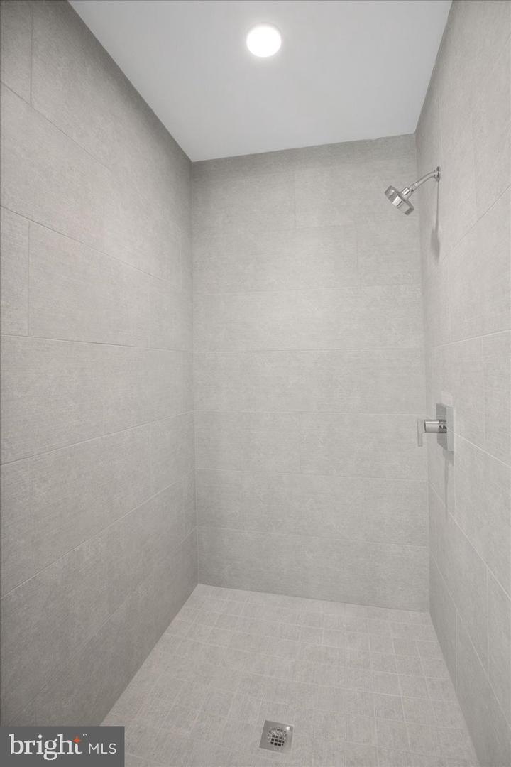 923 V ST NW #601, WASHINGTON, District Of Columbia 20001, 2 Bedrooms Bedrooms, ,2 BathroomsBathrooms,Residential,For sale,923 V ST NW #601,DCDC2198590 MLS # DCDC2198590