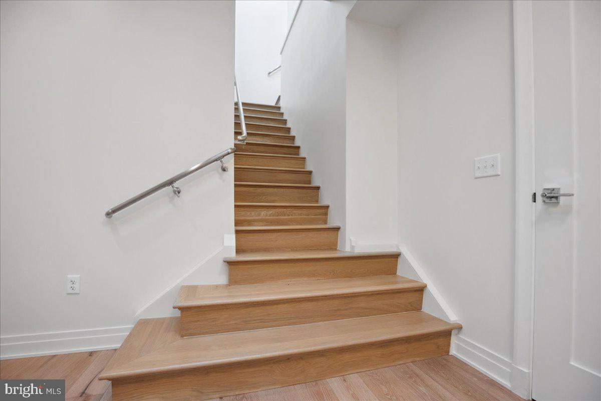 923 V ST NW #601, WASHINGTON, District Of Columbia 20001, 2 Bedrooms Bedrooms, ,2 BathroomsBathrooms,Residential,For sale,923 V ST NW #601,DCDC2198590 MLS # DCDC2198590