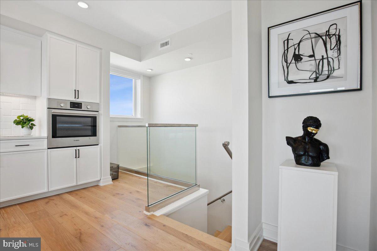 923 V ST NW #601, WASHINGTON, District Of Columbia 20001, 2 Bedrooms Bedrooms, ,2 BathroomsBathrooms,Residential,For sale,923 V ST NW #601,DCDC2198590 MLS # DCDC2198590
